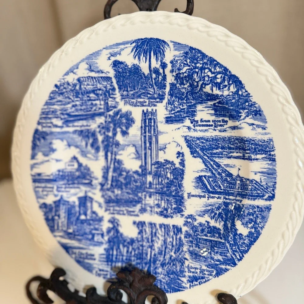 Vernon Kilns Florida Empire of the Sun Blue Transferware Souvenir Plate 10.5in